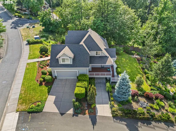 380 Mountaingate Dr, Springfield, OR 97478