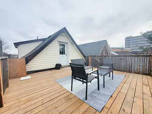 77 Victoria Ave N #4 Photo 1