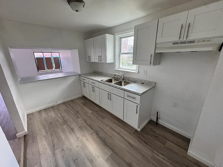 1716 N 6th St #2 — Photo 17