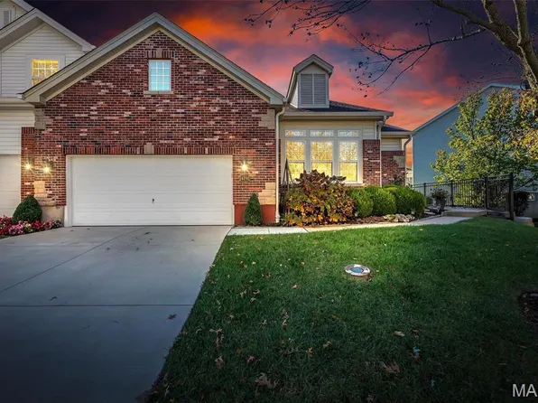 14798 Thornbird Manor Pkwy, Chesterfield, MO 63017