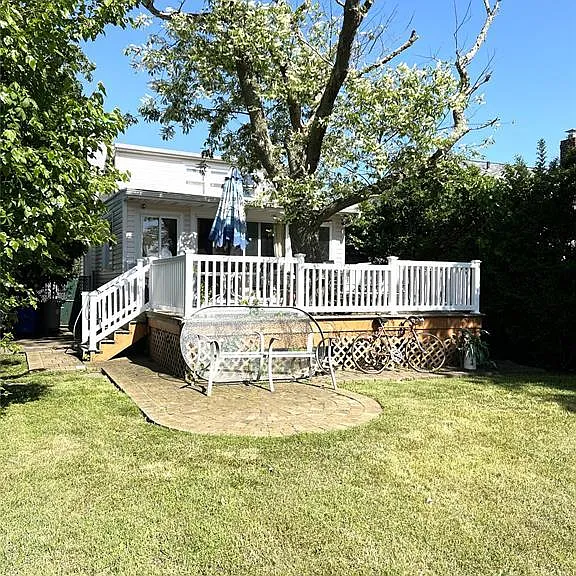 129 Flamingo St — Photo 17