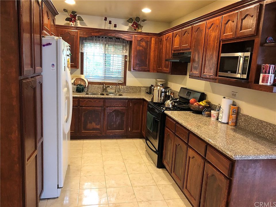 1st image of 8837 Chantry Ave