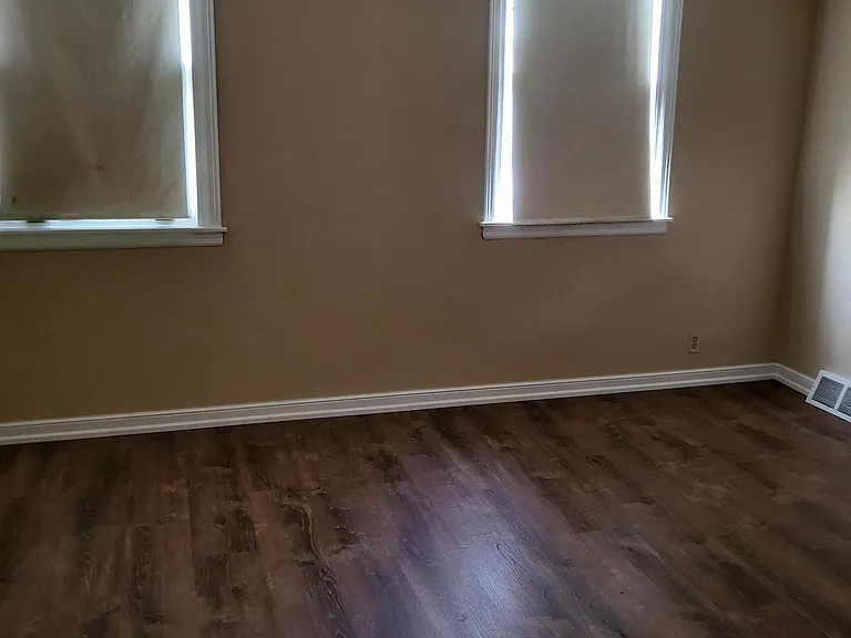 2901 Devereaux Ave — Photo 7