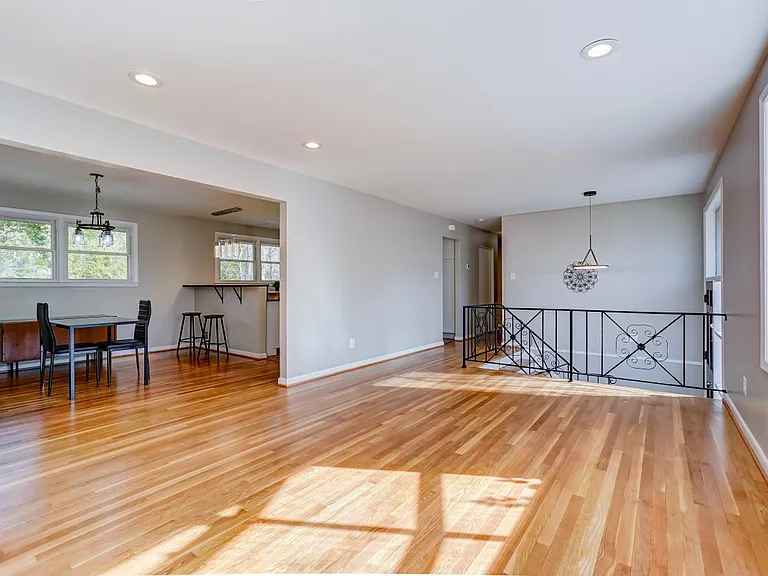 6417 Earlham Dr — Photo 5