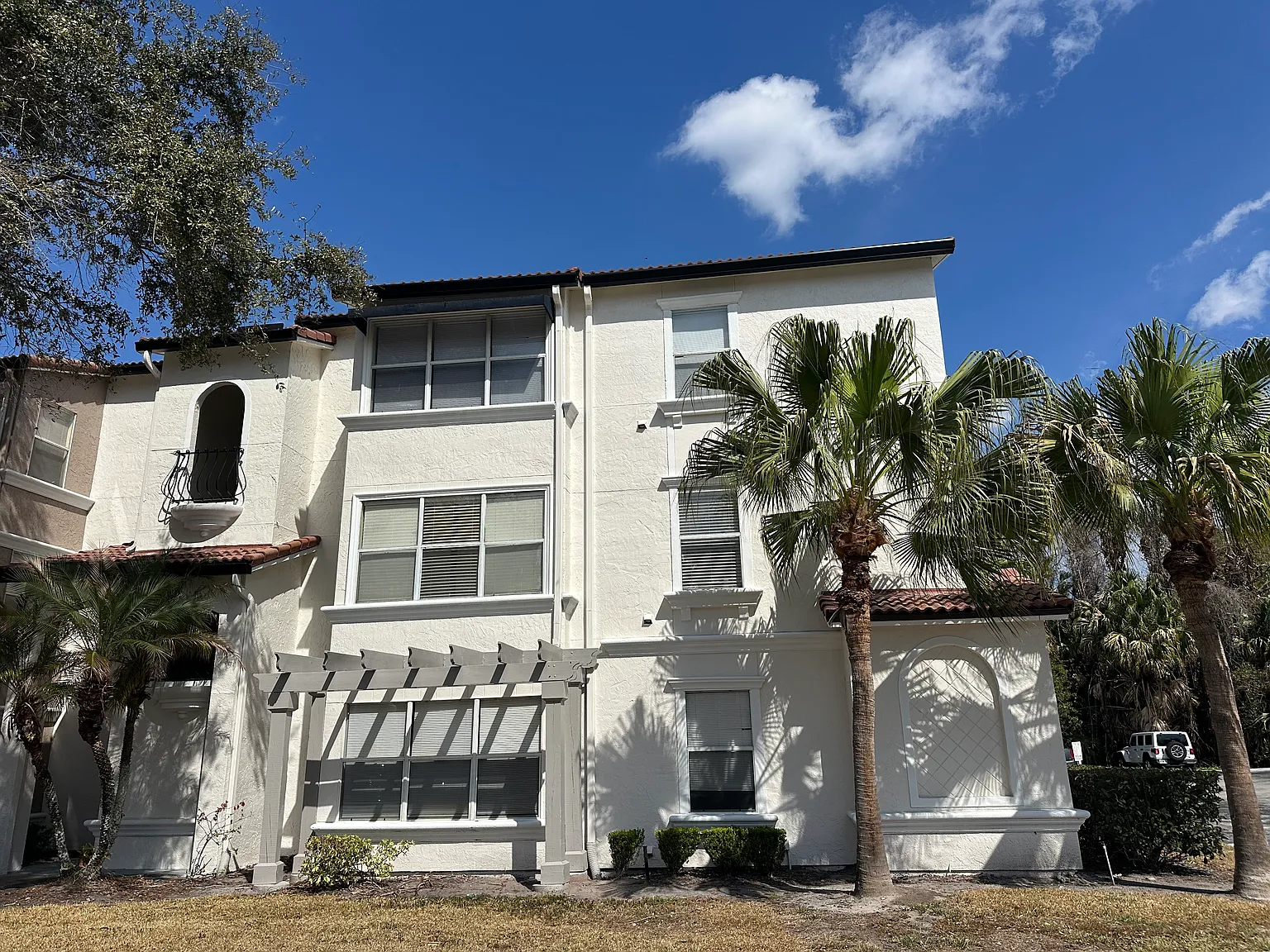 2 bed, 988 sqft, $1,650 — Photo 3