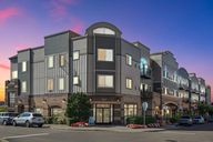 1-web-or-mls-NW-Central-Dr-317-S1509-001