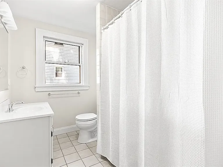 303 Washington St #1 — Photo 15