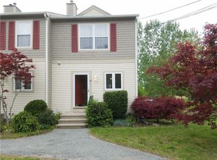 14 Fairway Dr, Coventry, RI 02816