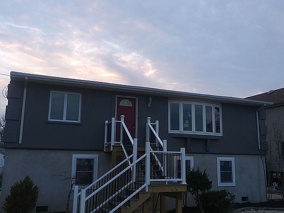 2nd image of 3343 Windsor Ave