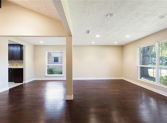 5th image of 1910 Cornell Dr