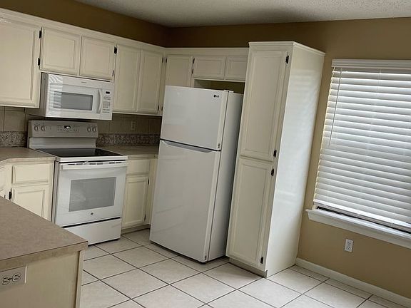 2nd image of 3001 N J St #11
