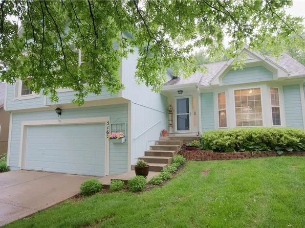 5162 Roundtree St, Shawnee, KS 66226