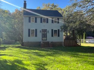 922 Saltwell Rd, Shinnston, WV 26431