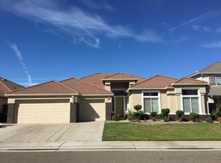 8320 Alpine Laurel Way, Sacramento, CA 95829