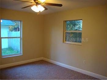 3rd image of 809 N New Hampshire Ave