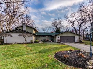 120 Windbrook Dr, Elyria, OH