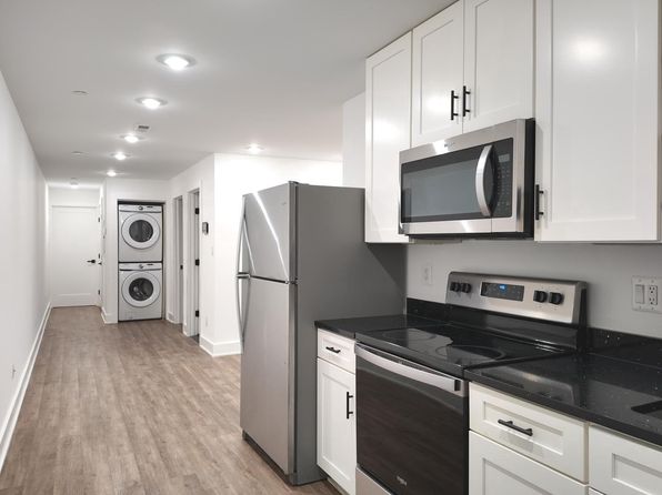 213 Seaton Pl NE #1