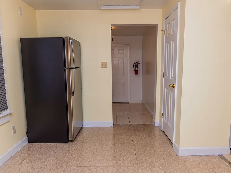 2301 Judge Ln — Photo 4