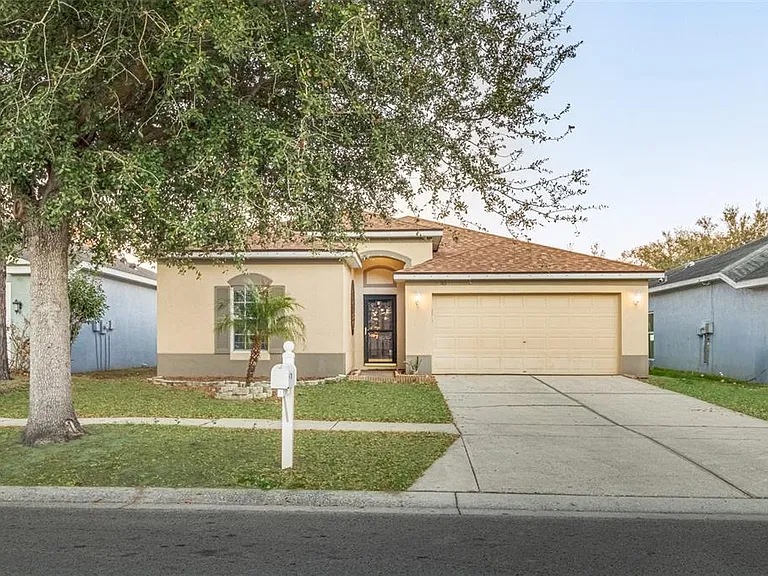 763 Star Pointe Dr — Photo 1