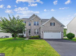 18727 Pier Trail Dr, Triangle, VA 22172