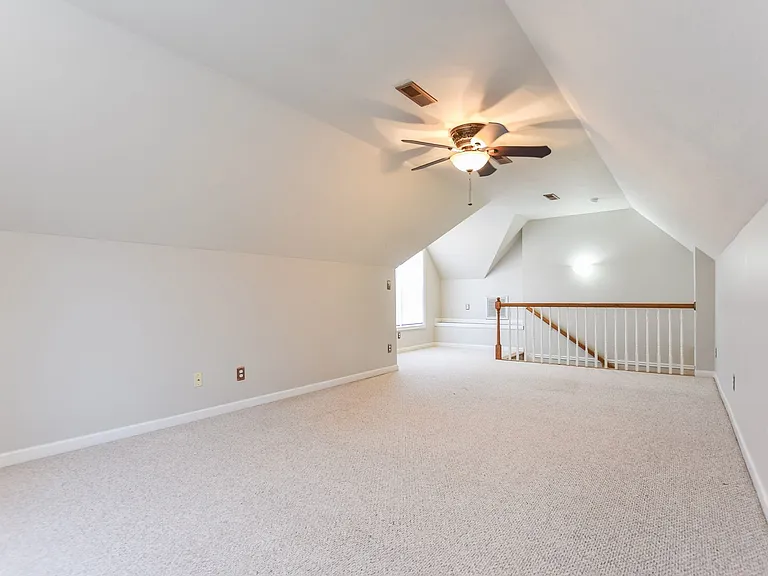 3886 Stella Dr — Photo 23