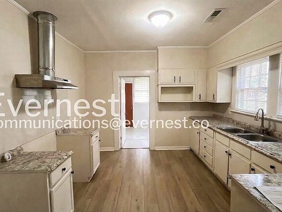 2nd image of 504 Francis Pl SW