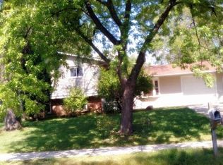 540 Spruce Rd, Bolingbrook, IL 60440