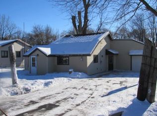 1427 Manitowoc Rd, Menasha, WI 54952