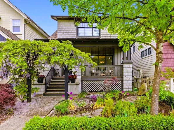 9352 Singh St, Langley, BC V1M 4G2