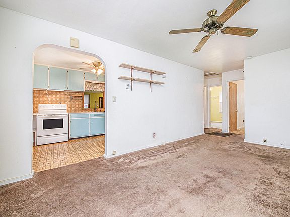5th image of 662 Simmons Ave