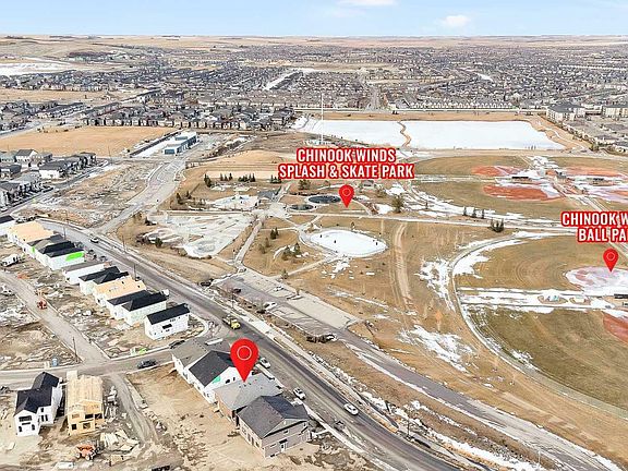 4th image of 3014 Chinook Winds Dr SW