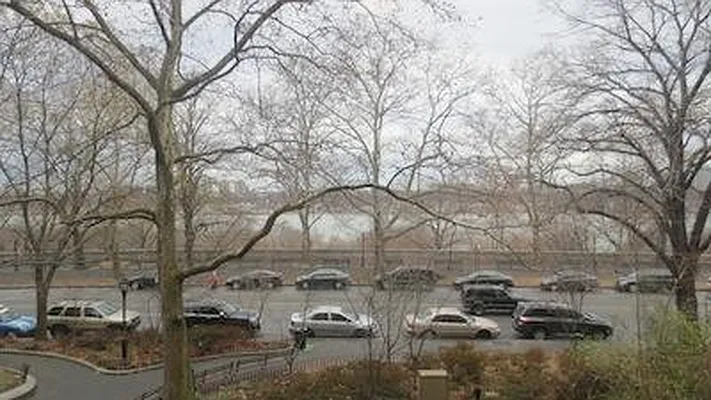 Rented by R New York | media 12