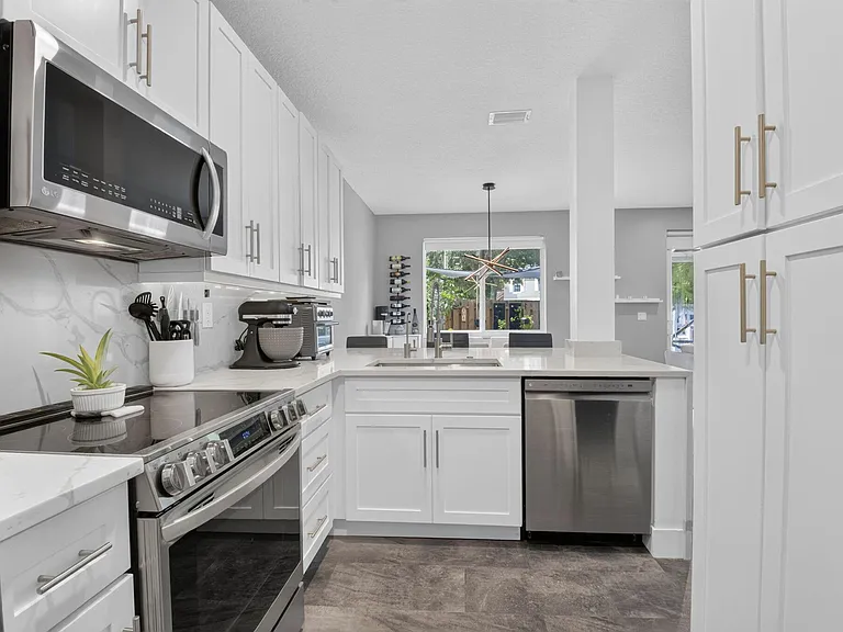 3616 Asperwood Cir — Photo 10