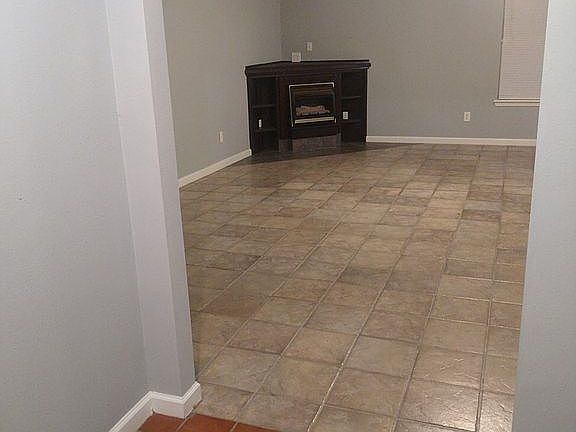 3rd image of 19 Enchanted Oaks St