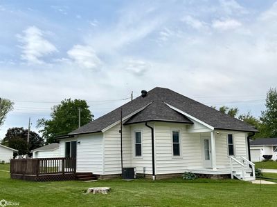 222 N Division St, Stronghurst, IL, 61480