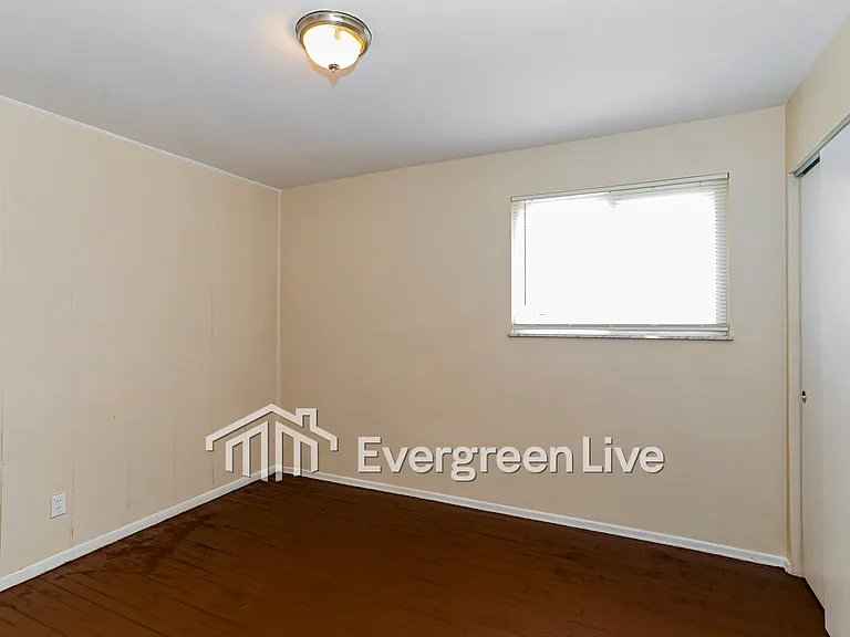 9269 Burgess Dr — Photo 12
