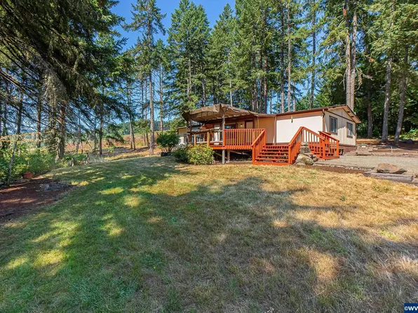 24402 Abbey Ln, Philomath, OR 97370