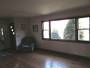 4th image of 18 James St