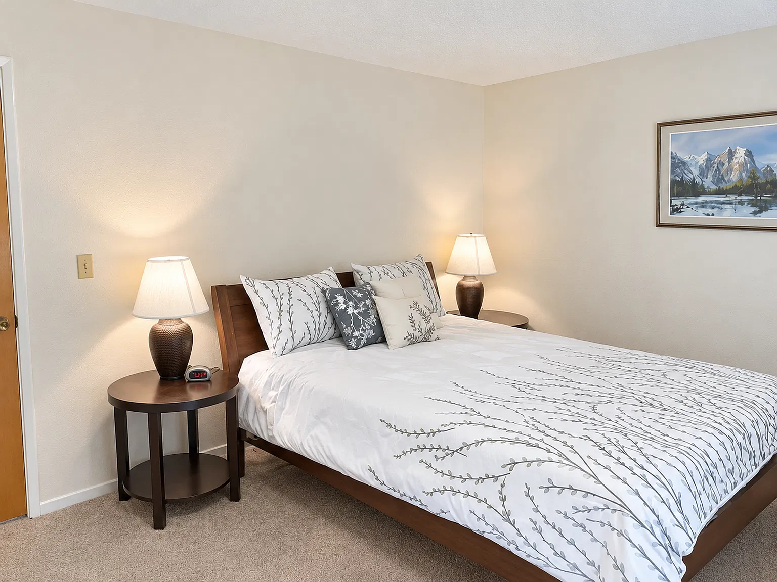 G4 | 19223 Salvador Court #B — Photo 4