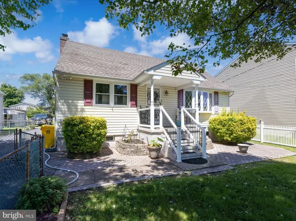1058 7th St, Glen Burnie, MD 21060