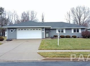 823 W Cedar Point Ct, Peoria, IL