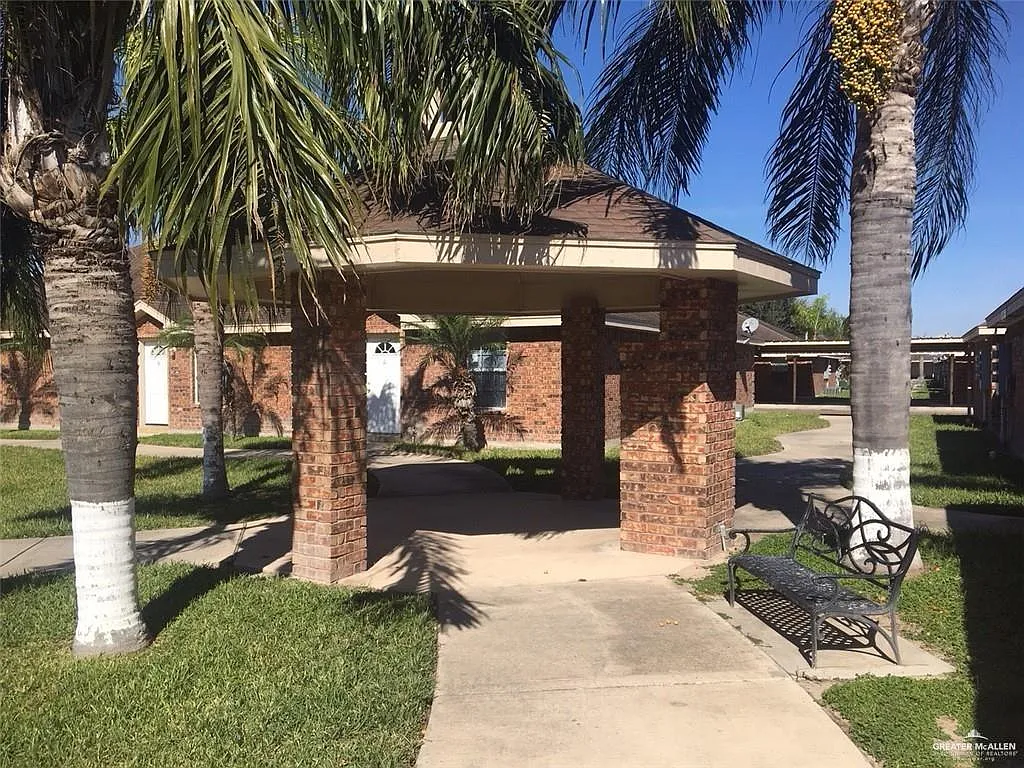 1 bed, 1.0 bath, 720 sqft, $660 — Photo 2