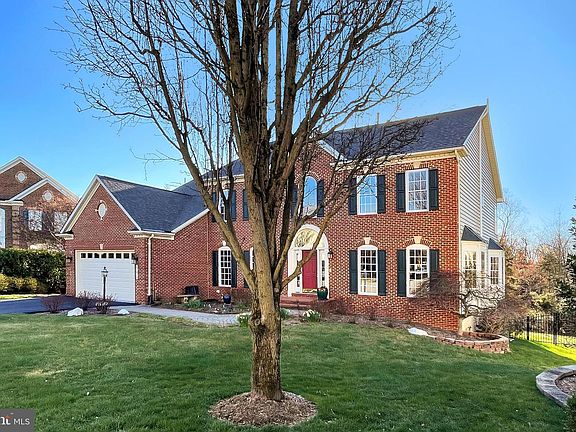 2nd image of 42418 Belmont Glen Pl