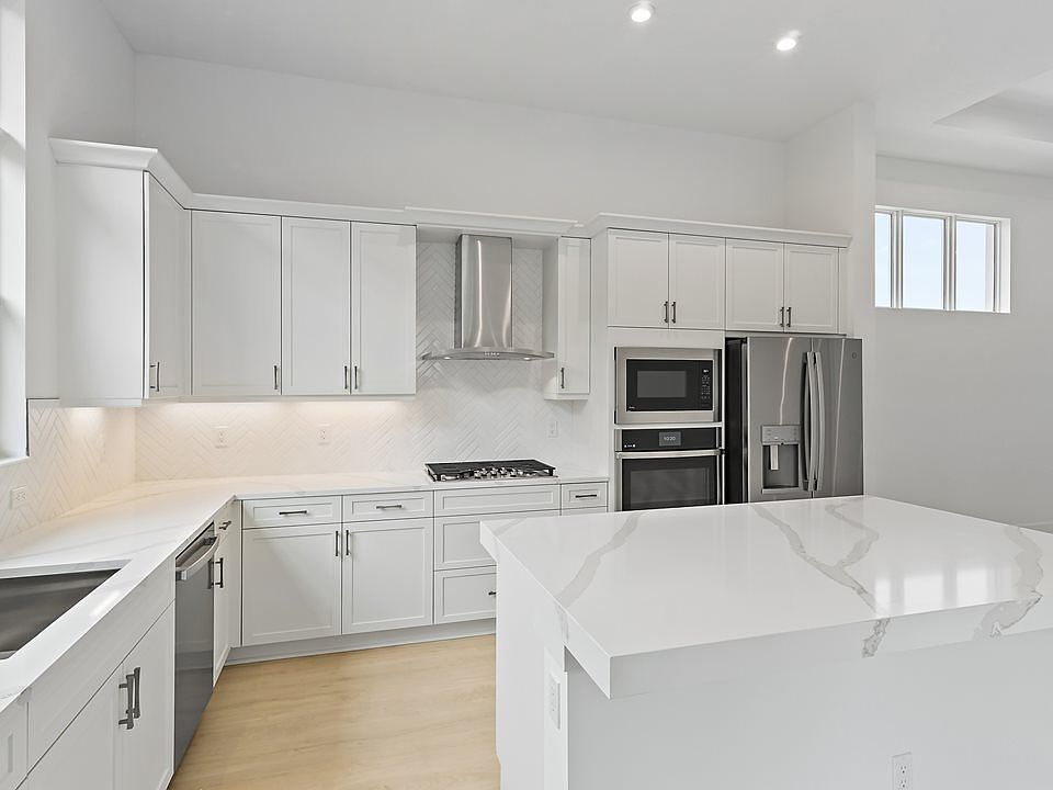 Beverly Model Kitchen