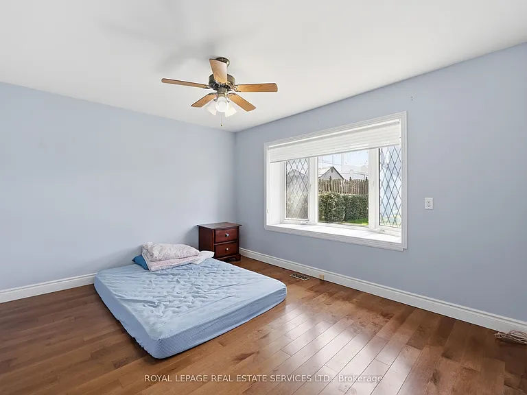 8 Lakeshore Dr — Photo 29