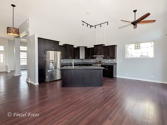 4th image of 10426 Sawgrass Ln