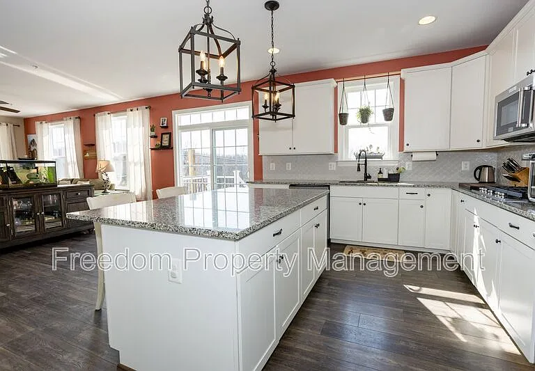 2425 Morgans Point Dr — Photo 19