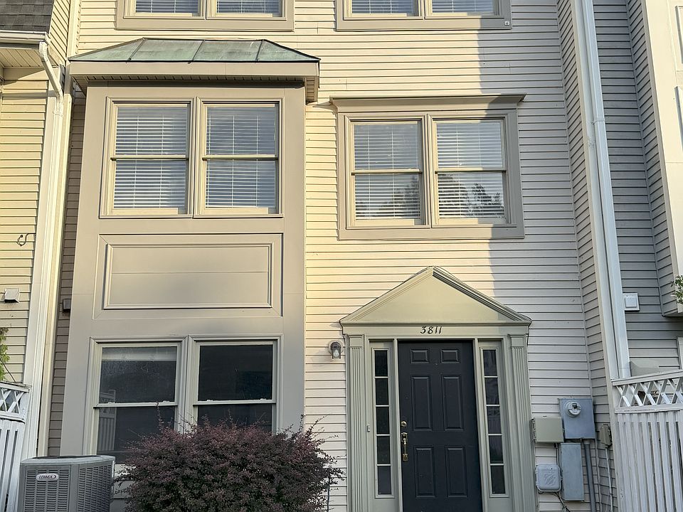 1st image of 3811 Salemway Ct