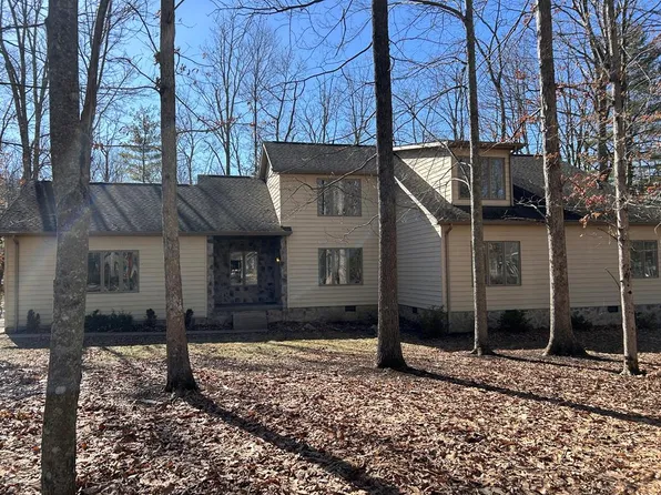 104 Blueberry Pl, Daniels, WV 25832