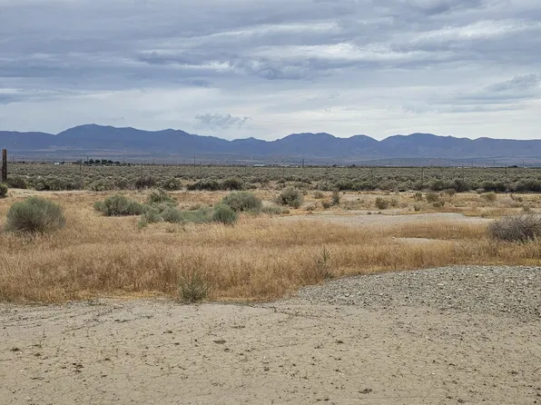 E 168th Near Jubilee Trail Avenue St, Palmdale, CA 93591